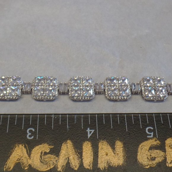 Tiara 9.25 Sterling Silver Infinity Bracelet NWT - Picture 6 of 14